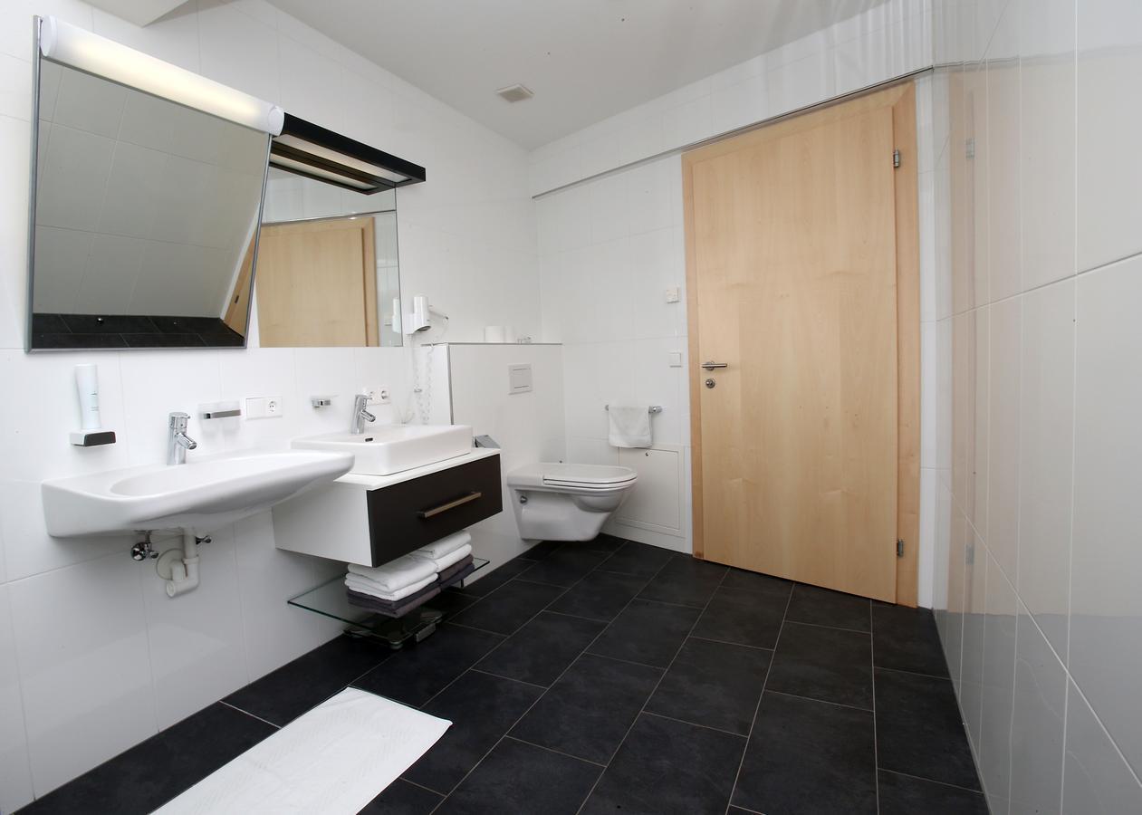 **** Panorama Apartments Matrei in Osttirol Bagian luar foto